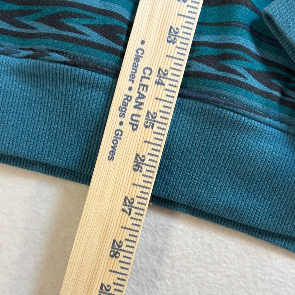 Ariat Teal and Black Patterned Pullover - image 6